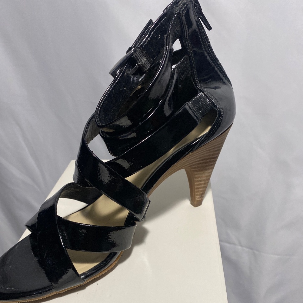 Women shoes